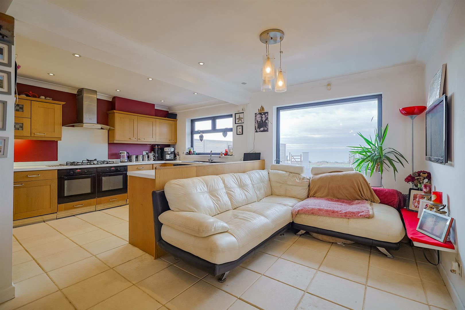 East Cliff, Pennard, Swansea, SA3 2AS